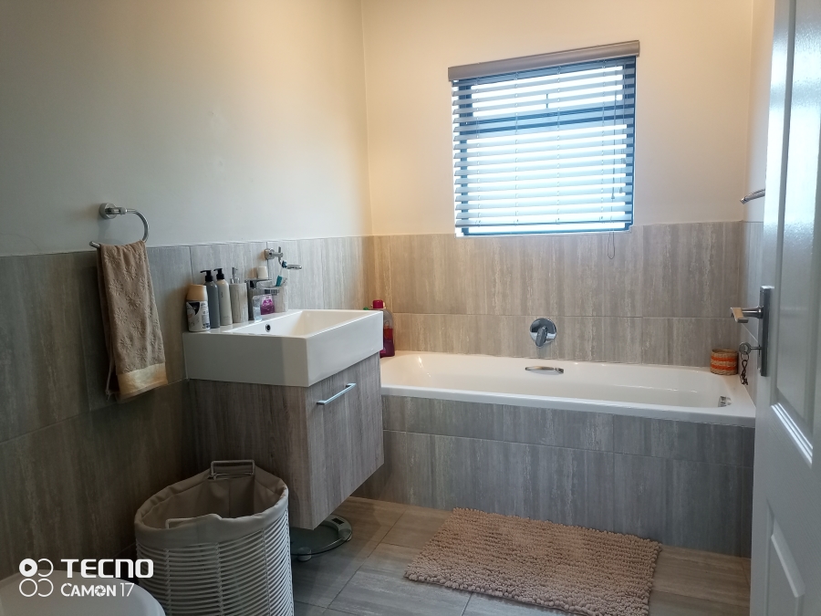 3 Bedroom Property for Sale in Kidds Beach Eastern Cape